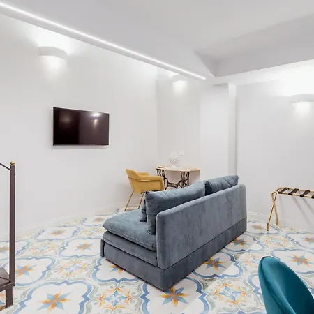 Atri Centro Storico 4* Naples