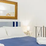 Atri Centro Storico 公寓式酒店 4*