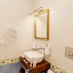 Atri Centro Storico 公寓式酒店 4*